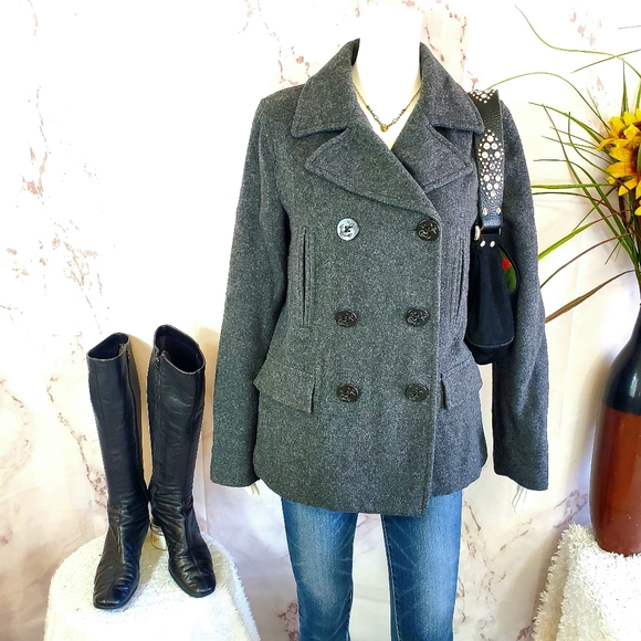 Abercrombie & Fitch Jackets & Blazers - Abercrombie perfect double breasted wool pea coat